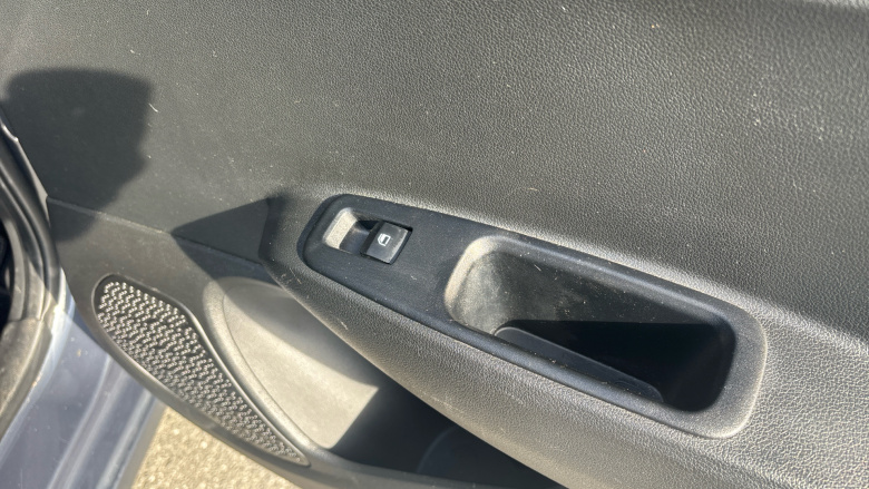 Hyundai i10 1.0 MPi SE Connect 5dr Petrol Hatchback